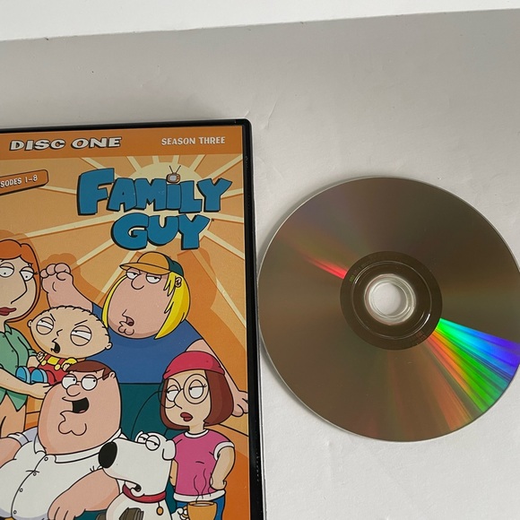 Family Guy Volume 2 Season 3 Three Pack of DVDs - Picture 7 of 16